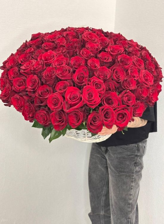 Корзина 101 Red Roses